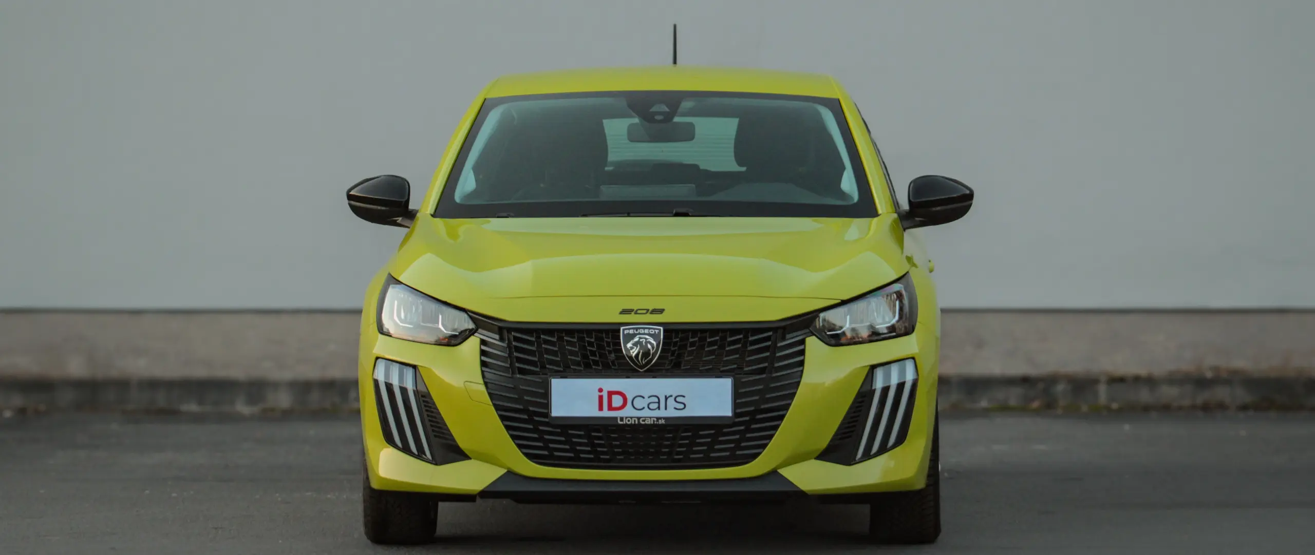 Peugeot 208 spredu